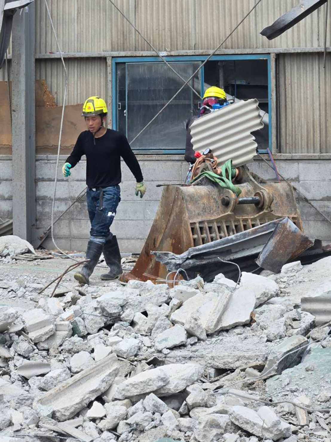 メインビジュアル05